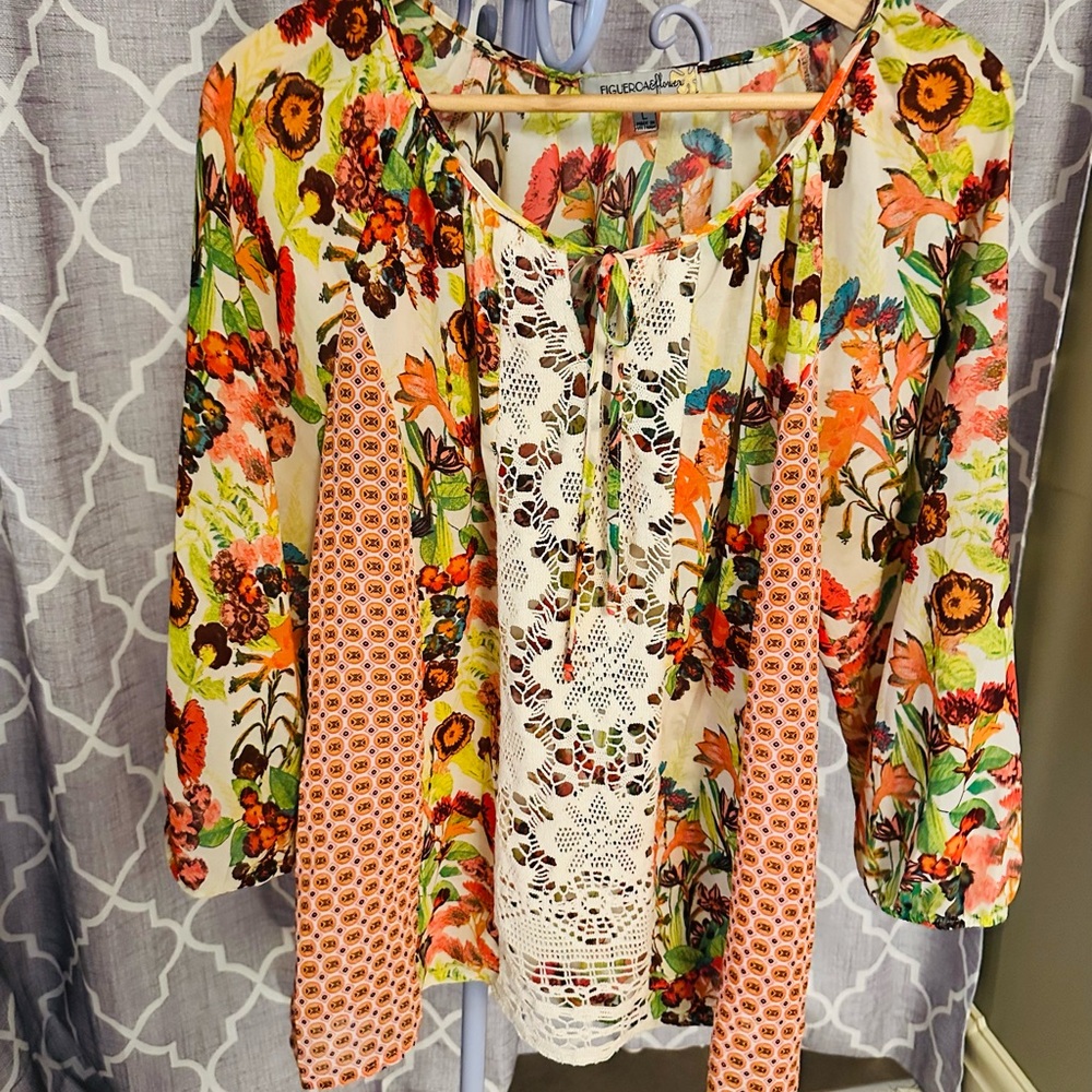Max Edition Floral Blouse with Lace Accents